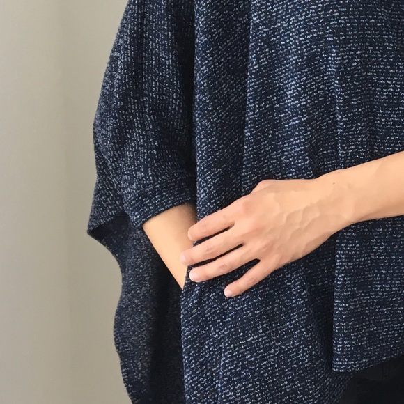 LAST 1 ! Loose fit trapeze poncho tunic top - Picture 5 of 8